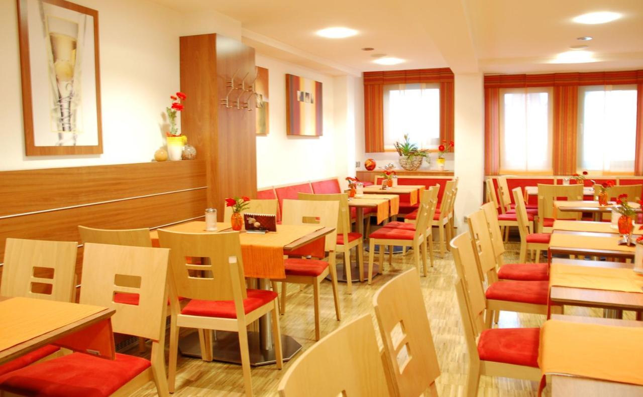 Schell Schokoladen Hotel Gundelsheim  ภายนอก รูปภาพ