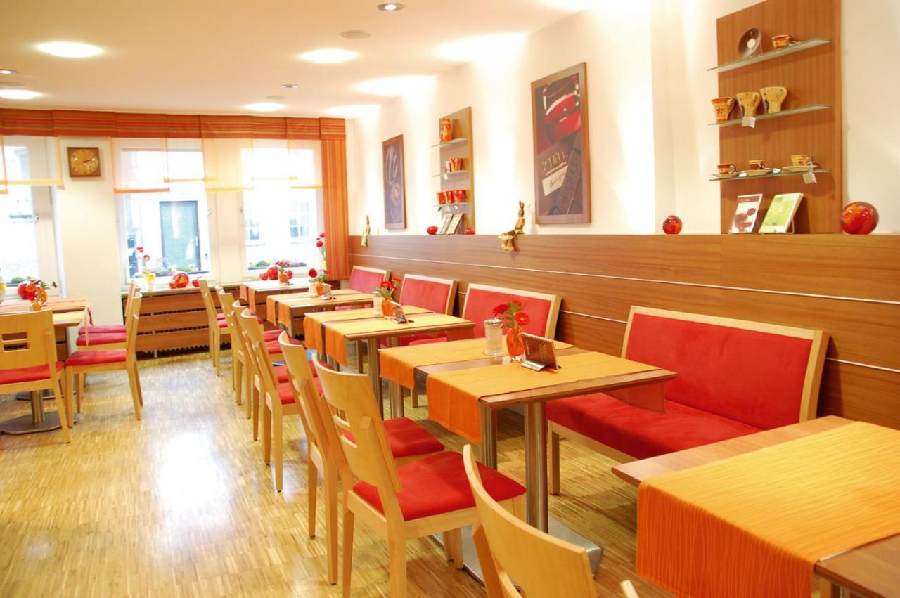 Schell Schokoladen Hotel Gundelsheim  ภายนอก รูปภาพ